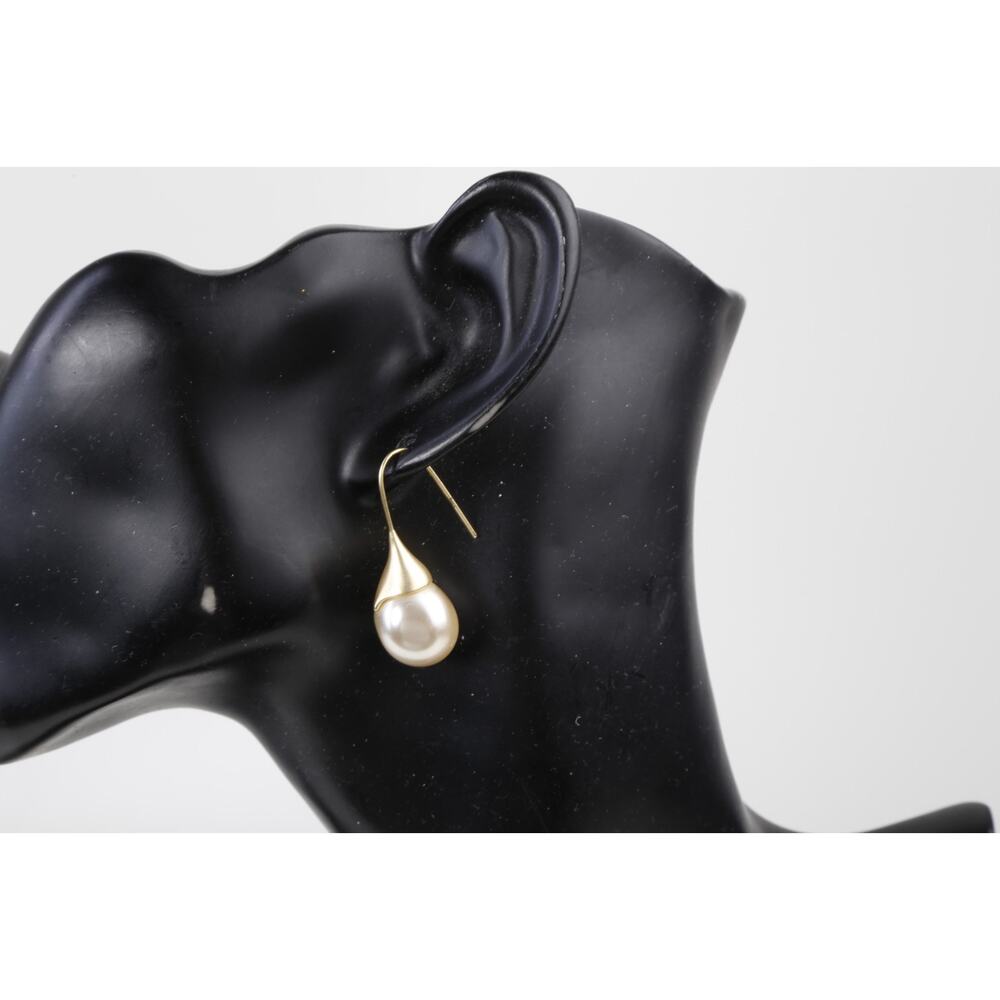 Vintage Gold Pearl Earrings Drop Dangle Modernist Geometric Pierced